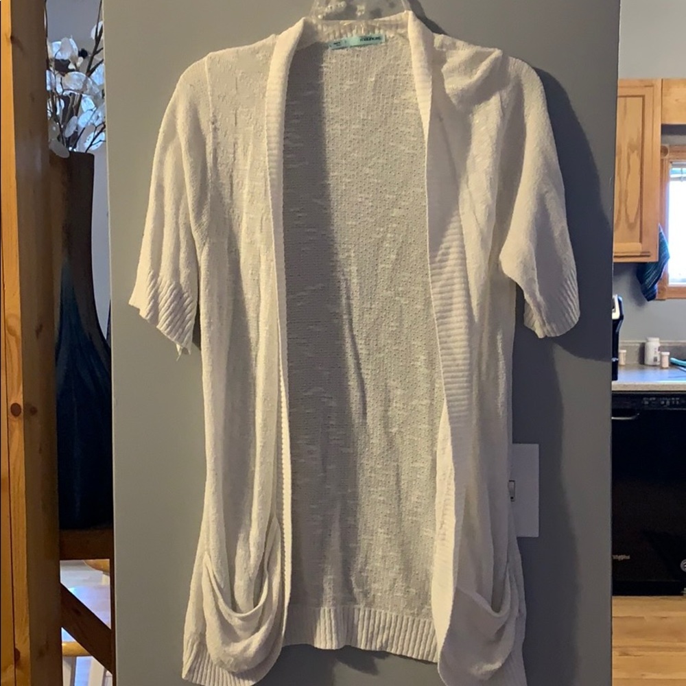 Maurices L light weight cardigan